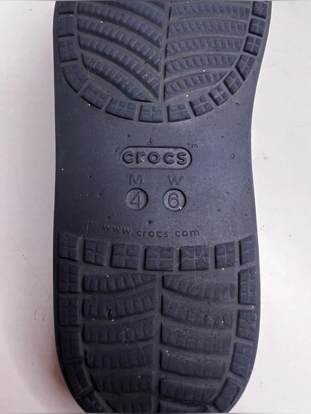 Crocs Ionic Comfort Unisex Flip Flop Sandals Boys Size  4 Girls Size  6.